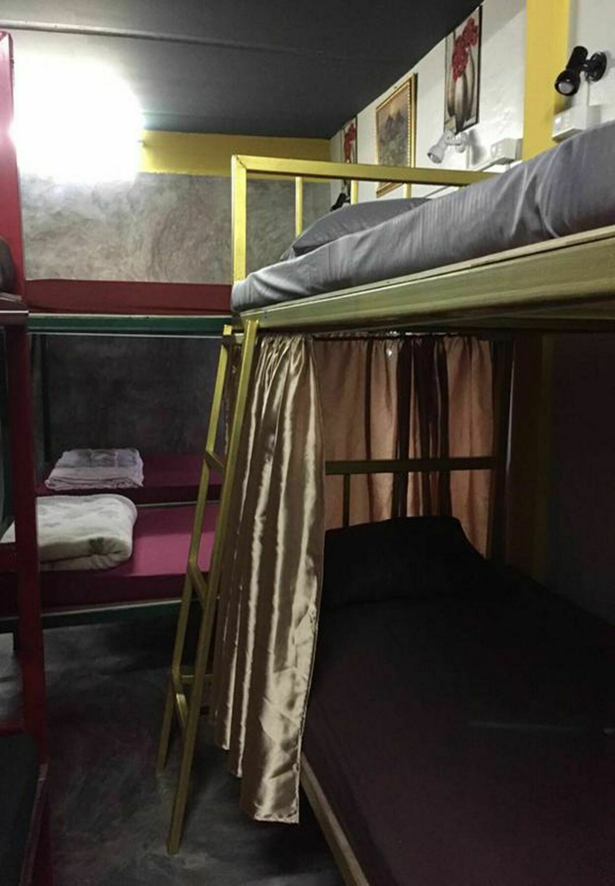 Tiger House Hostel (Adults Only) Čiang Mai Exteriér fotografie